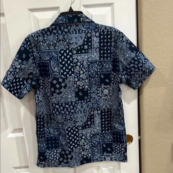 Dogg Supply by Snoop Dogg button down shirt, size small - Picture 5 of 6